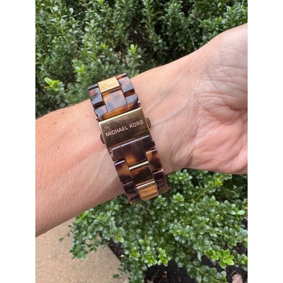 Michael Kors MK5166 Women’s Watch Gold-tone stainless steel and tortoise acetate - Picture 9 of 10